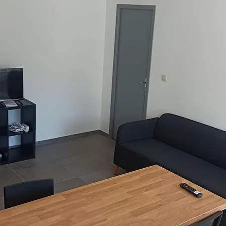 Neuf - 2 - 4 A 5 Personnes. Διαμέρισμα Frameries