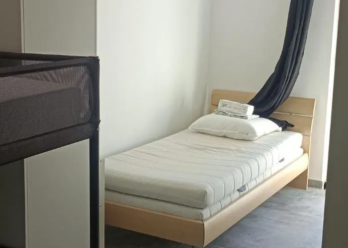 Neuf - 2 - 4 à 5 Personnes. Appartement